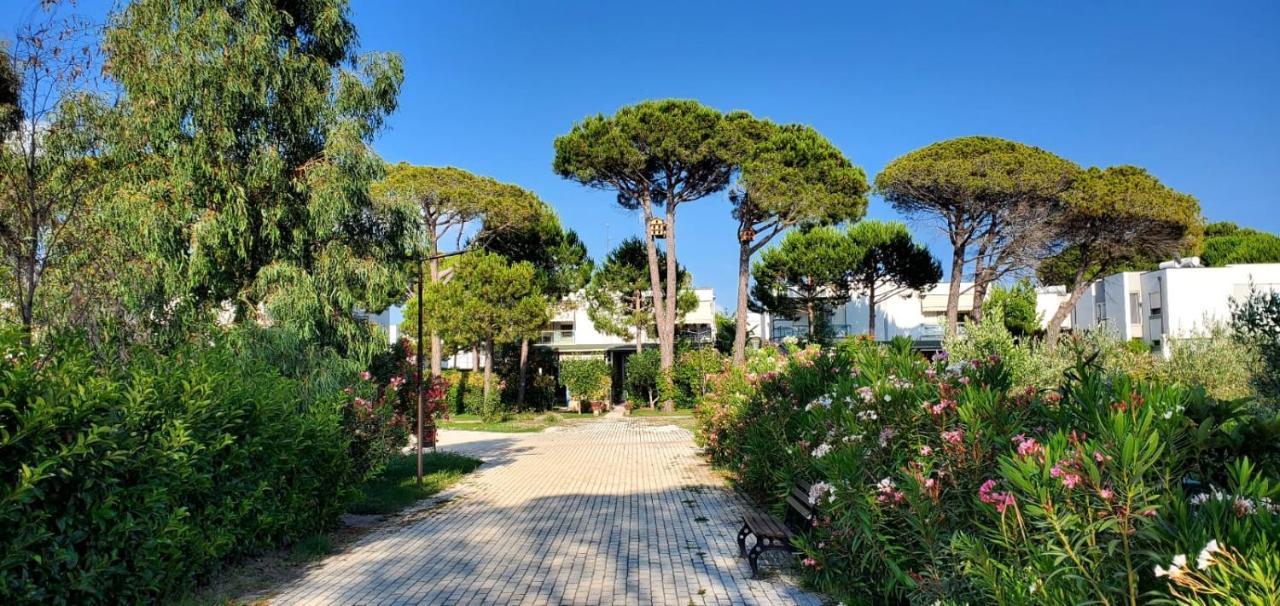 Vila Artino Durrës Exteriér fotografie