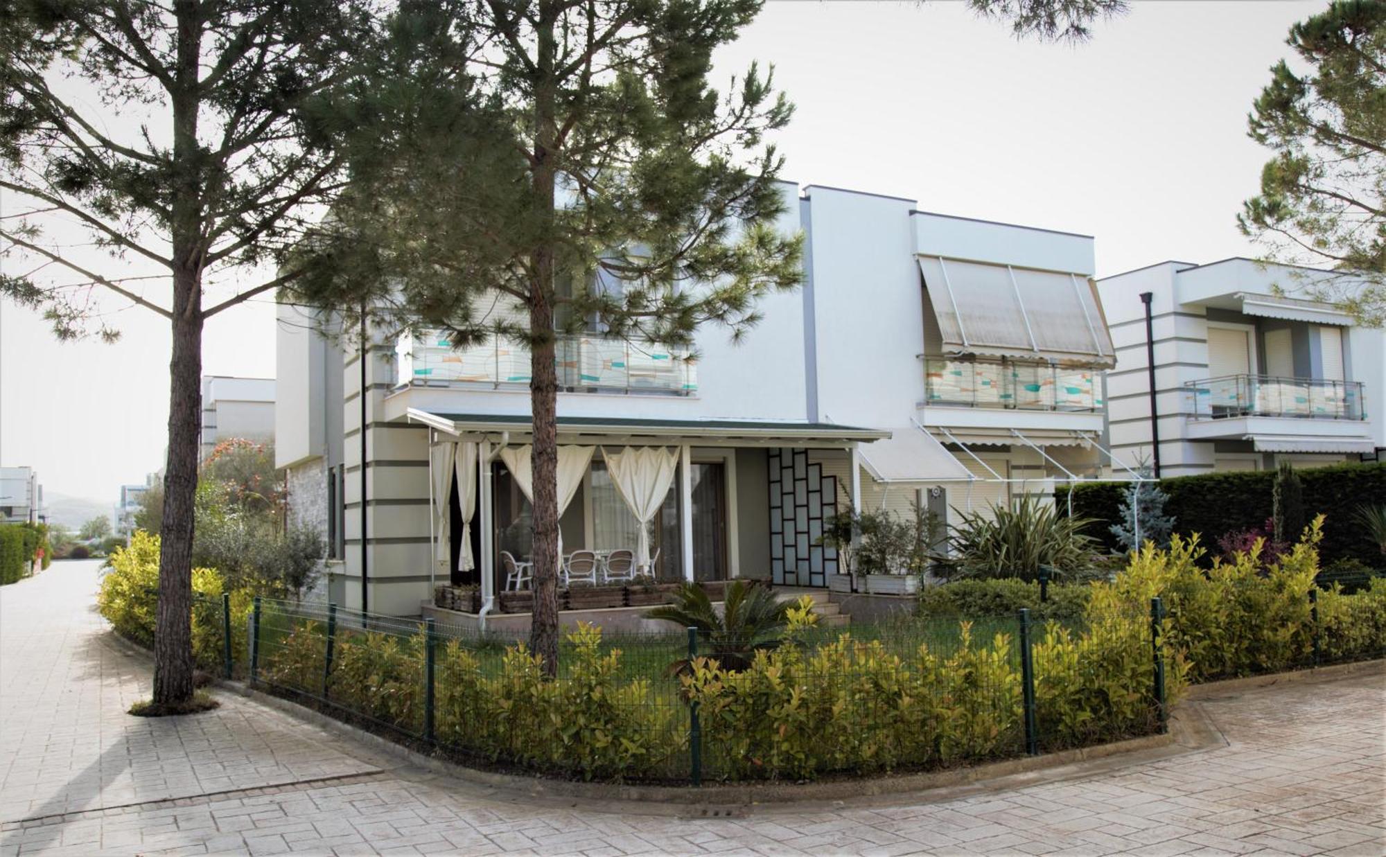 Vila Artino Durrës Exteriér fotografie